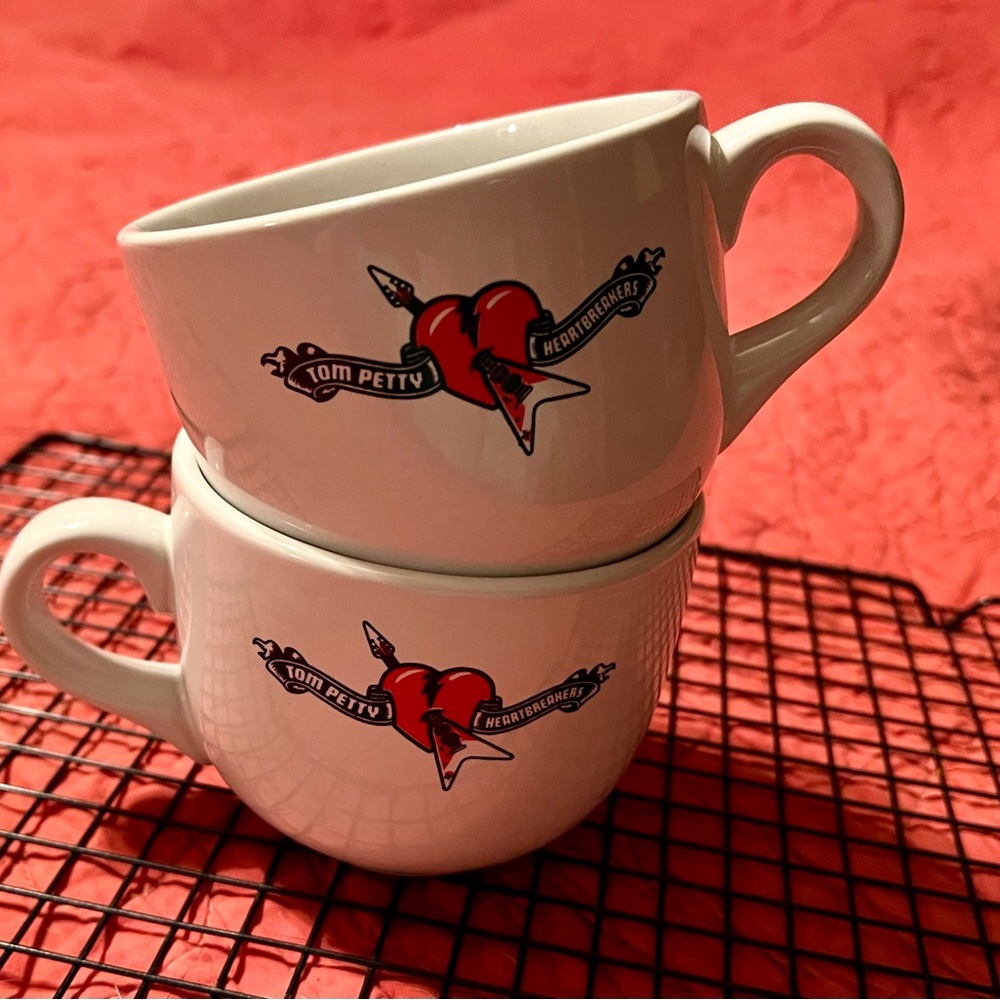 Pair of Vintage Tom Petty and the Heartbreakers Mugs